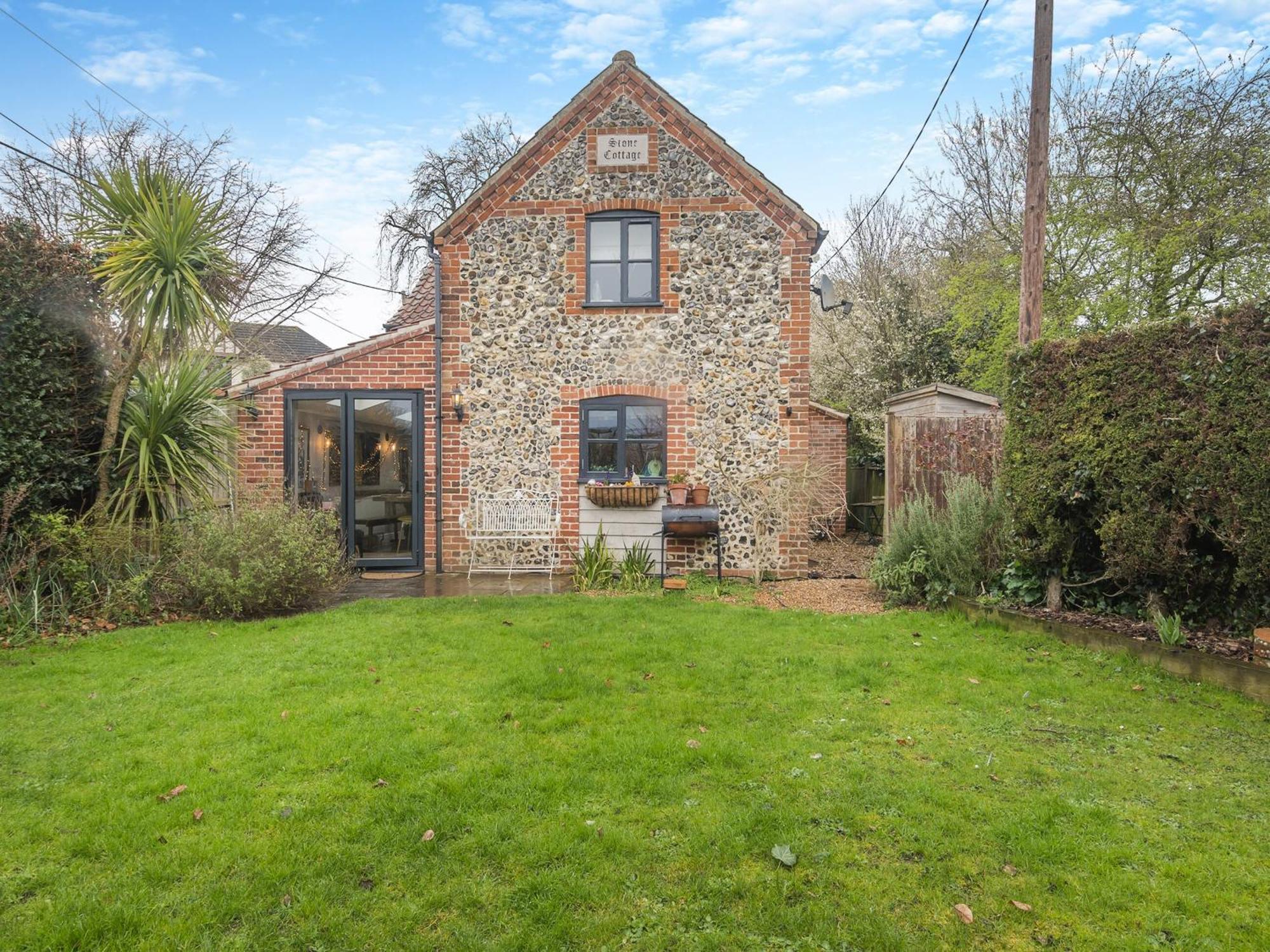 Stone Cottage Blofield Exterior photo